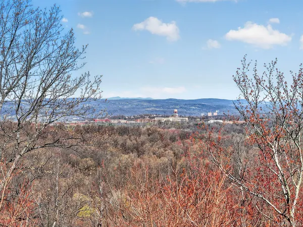 $139,000 | 20-22 Hideaway Place, Beacon, NY 12508