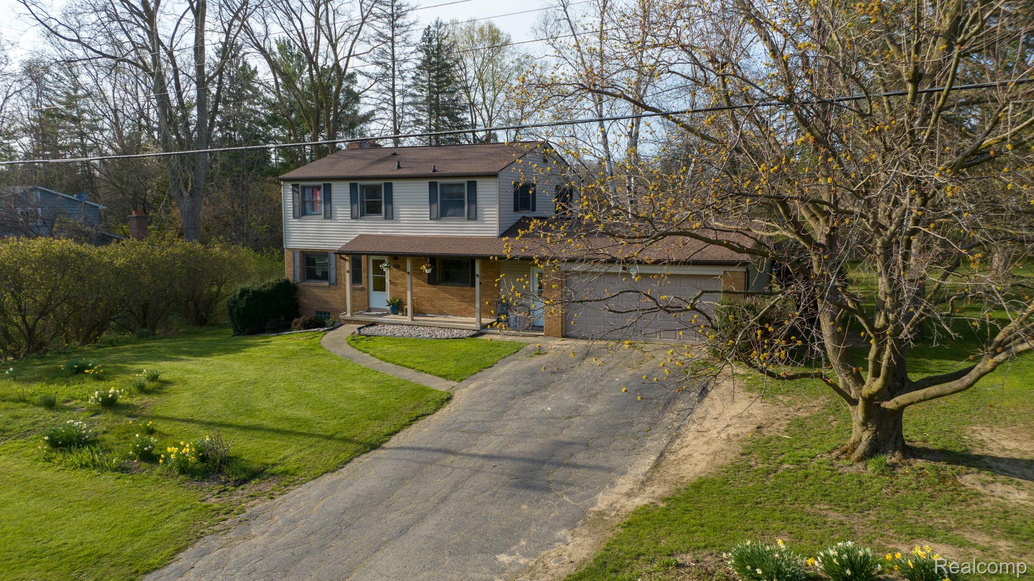 9176 Carpenter Road Flushing, MI 48433 - Photo 28 of 35 Gallery Image 28