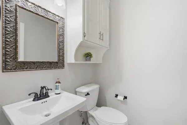 $510,000 | 17 Cherry Hills Street East, Abilene, TX 79606