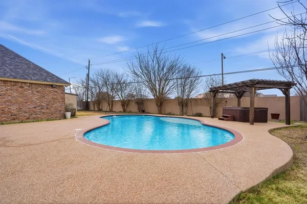 $510,000 | 17 Cherry Hills Street East, Abilene, TX 79606