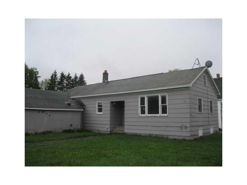 31 Exeter Road Corinna, ME 04928 - Photo 1 of 17 Exterior Front.