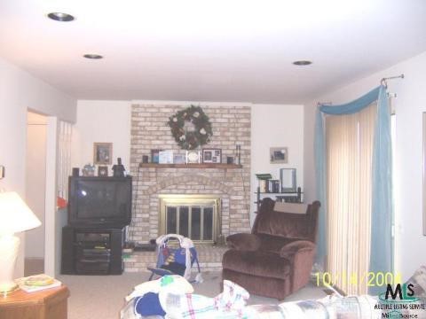 963 Cobblers Road Waterford, MI 48327 - Photo 6 of 9 638419-5.JPG