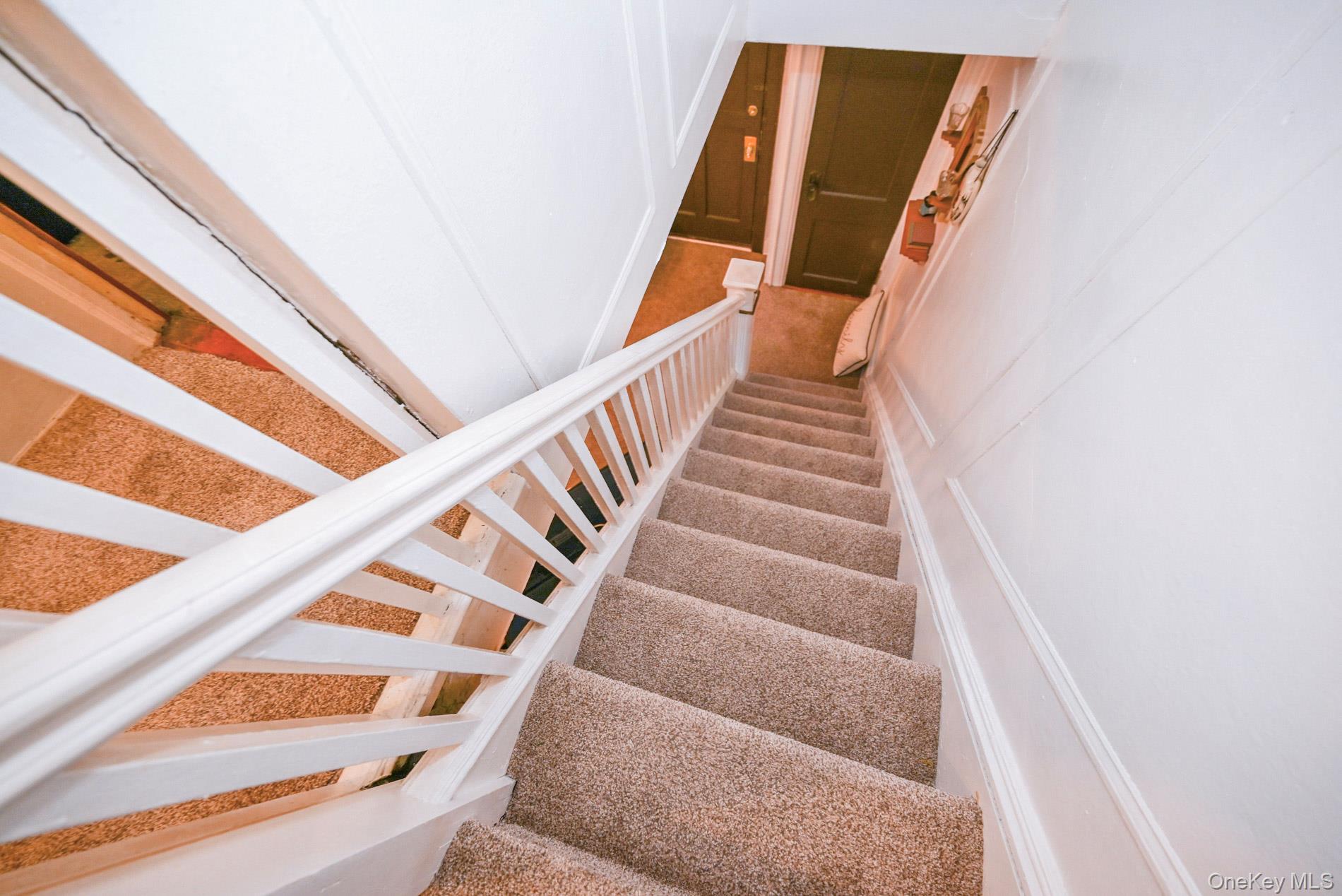 165 Cochran Place Valley Stream, NY 11581 - Photo 10 of 25 View of staircase