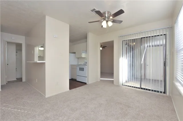 $89,900 | 1107 Verde Drive, Unit 76, Bryan, TX 77801