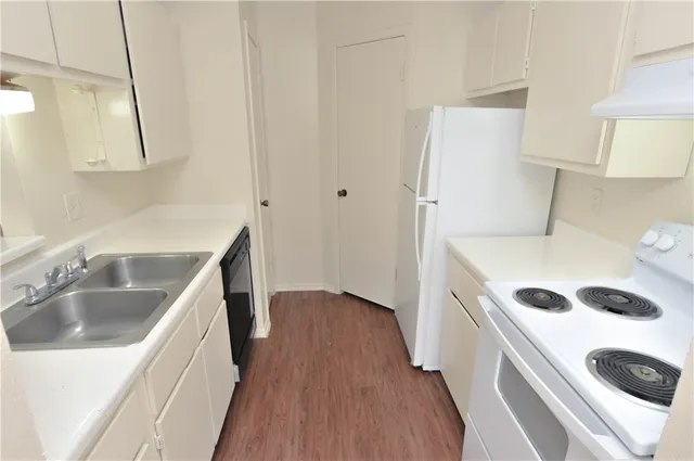 $89,900 | 1107 Verde Drive, Unit 76, Bryan, TX 77801