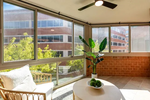 $399,000 | 1001 North Vermont Street, Unit 508, Arlington, VA 22201