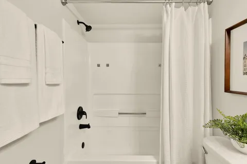 $399,000 | 1001 North Vermont Street, Unit 508, Arlington, VA 22201