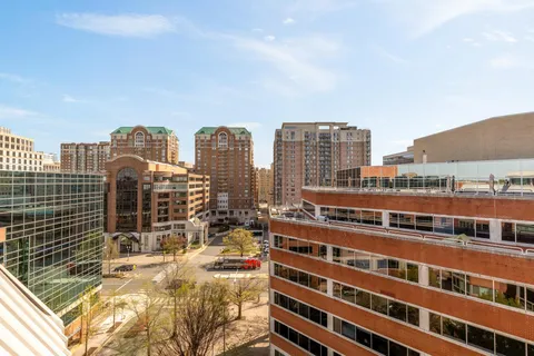 $399,000 | 1001 North Vermont Street, Unit 508, Arlington, VA 22201