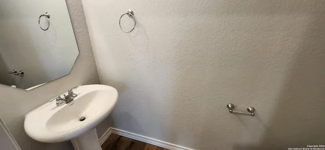 $2,095 | 6806 Prue Road, Unit 24, San Antonio, TX 78240