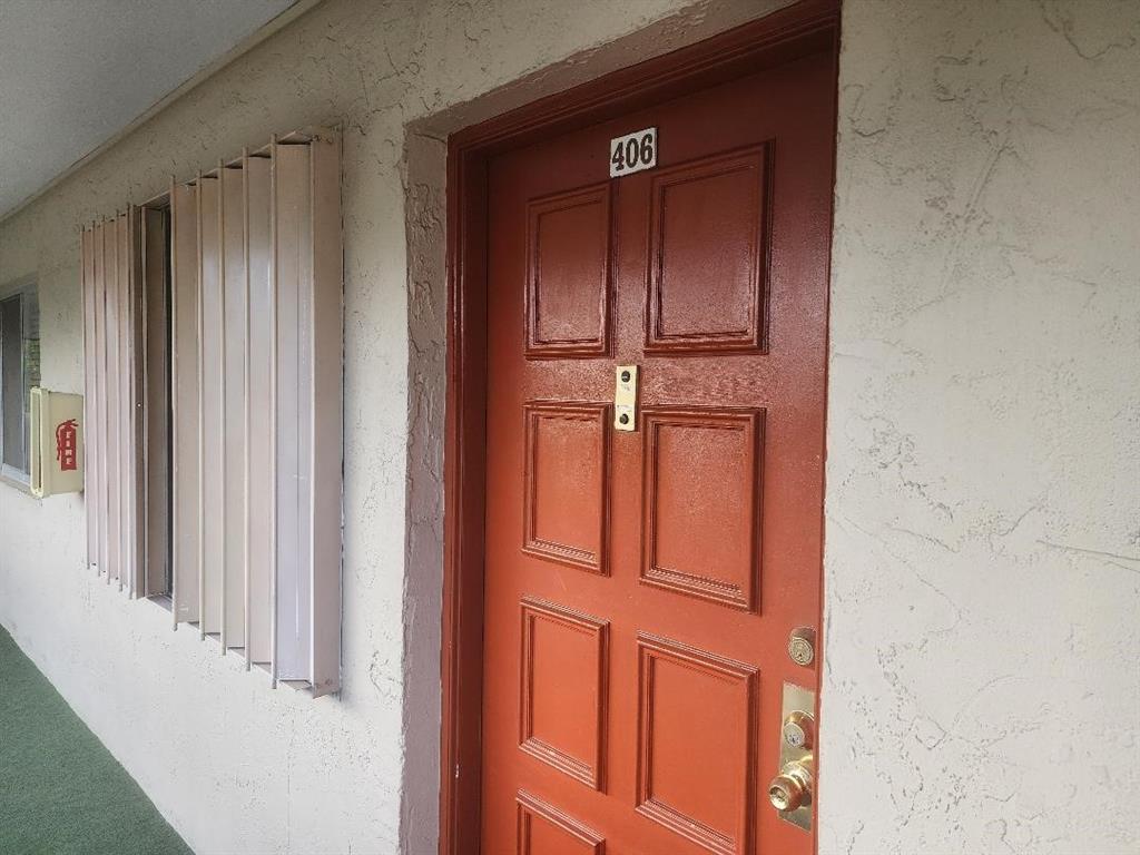 3591 Inverrary Drive, Unit 406 Lauderhill, FL 33319 - Photo 2 of 13 a view of walk in closet