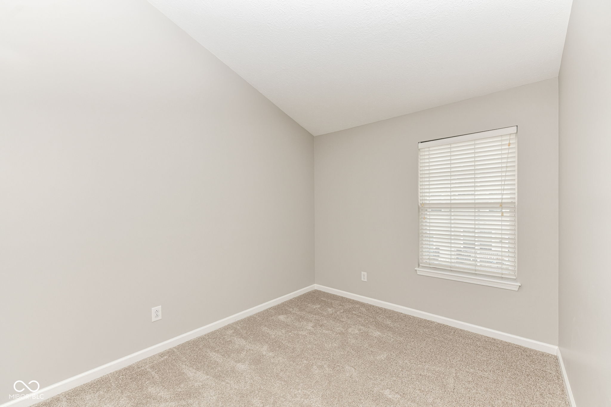 9080 Teaneck Drive Fishers, IN 46038 - Photo 20 of 27