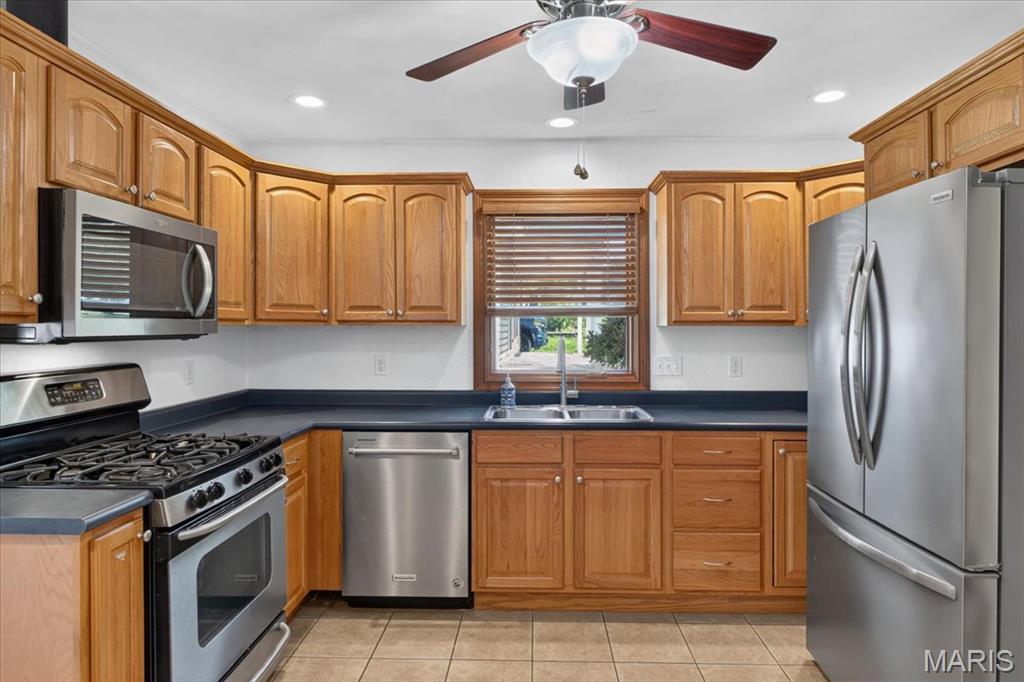 711 Morrison Avenue Waterloo, IL 62298 - Photo 17 of 58
