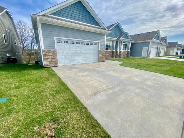 $550,000 | 1513 Alexander Road Northeast, Rochester, MN 55906