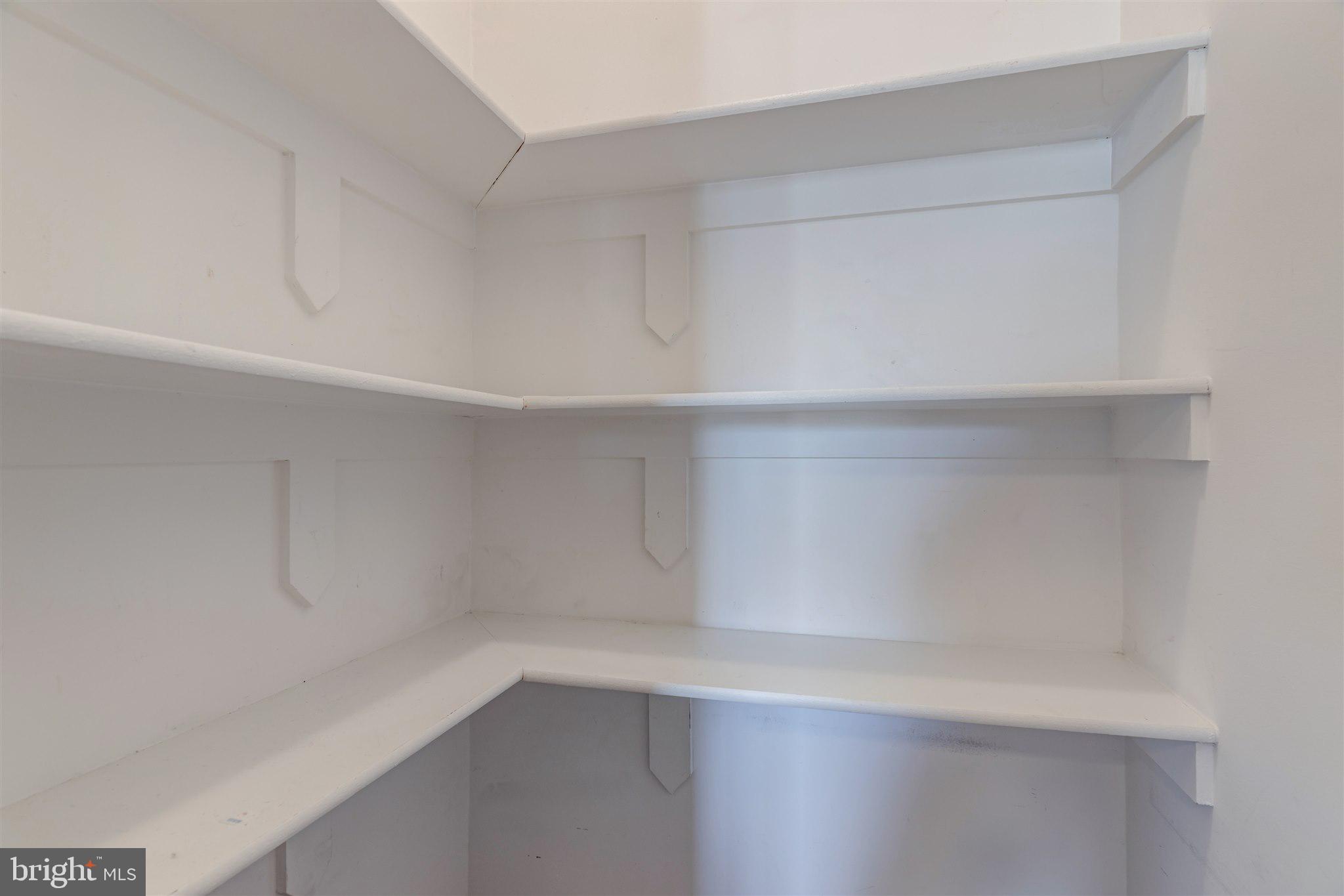 1816 Kalorama Road Northwest, Unit 402 Washington, DC 20009 - Photo 17 of 28 Gallery Image 17