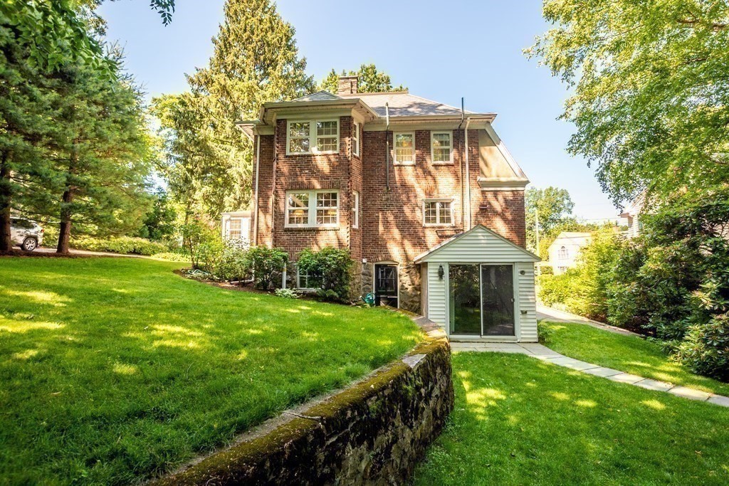 100 Woodleigh Road Dedham, MA 02026 - Photo 20 of 23 Gallery Image 20
