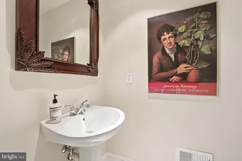 $1,699,000 | 1553 22nd Street North, Arlington, VA 22209