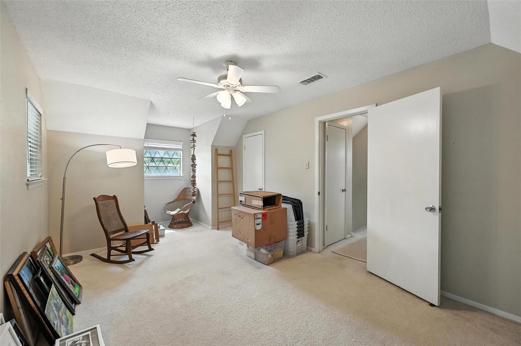 2004 Valley Lane Arlington, TX 76013 - Photo 29 of 39