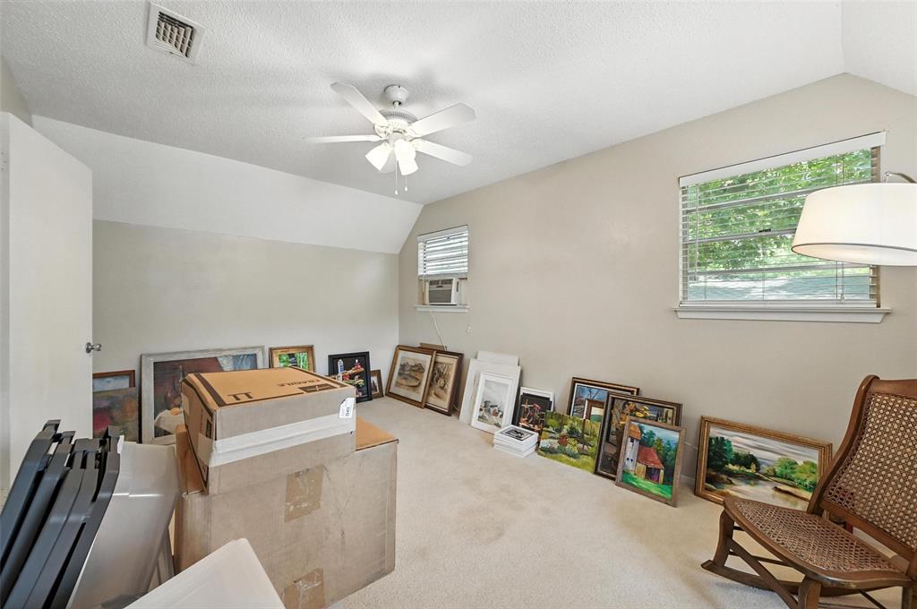 2004 Valley Lane Arlington, TX 76013 - Photo 31 of 39