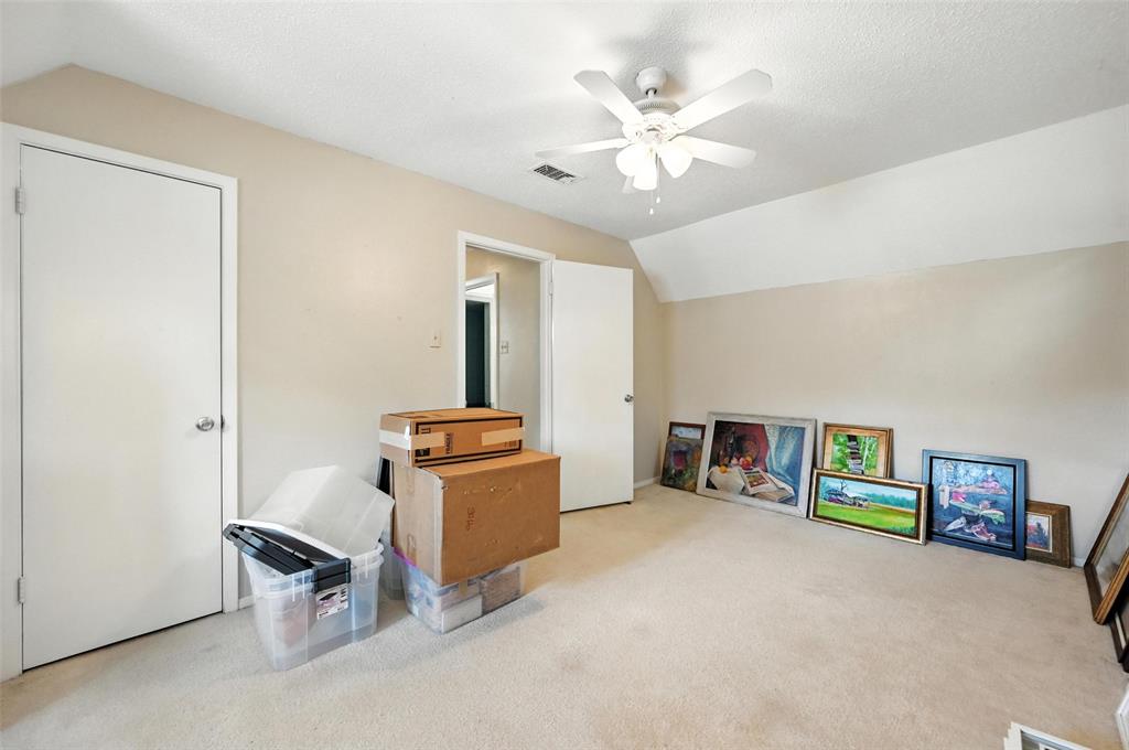 2004 Valley Lane Arlington, TX 76013 - Photo 32 of 39