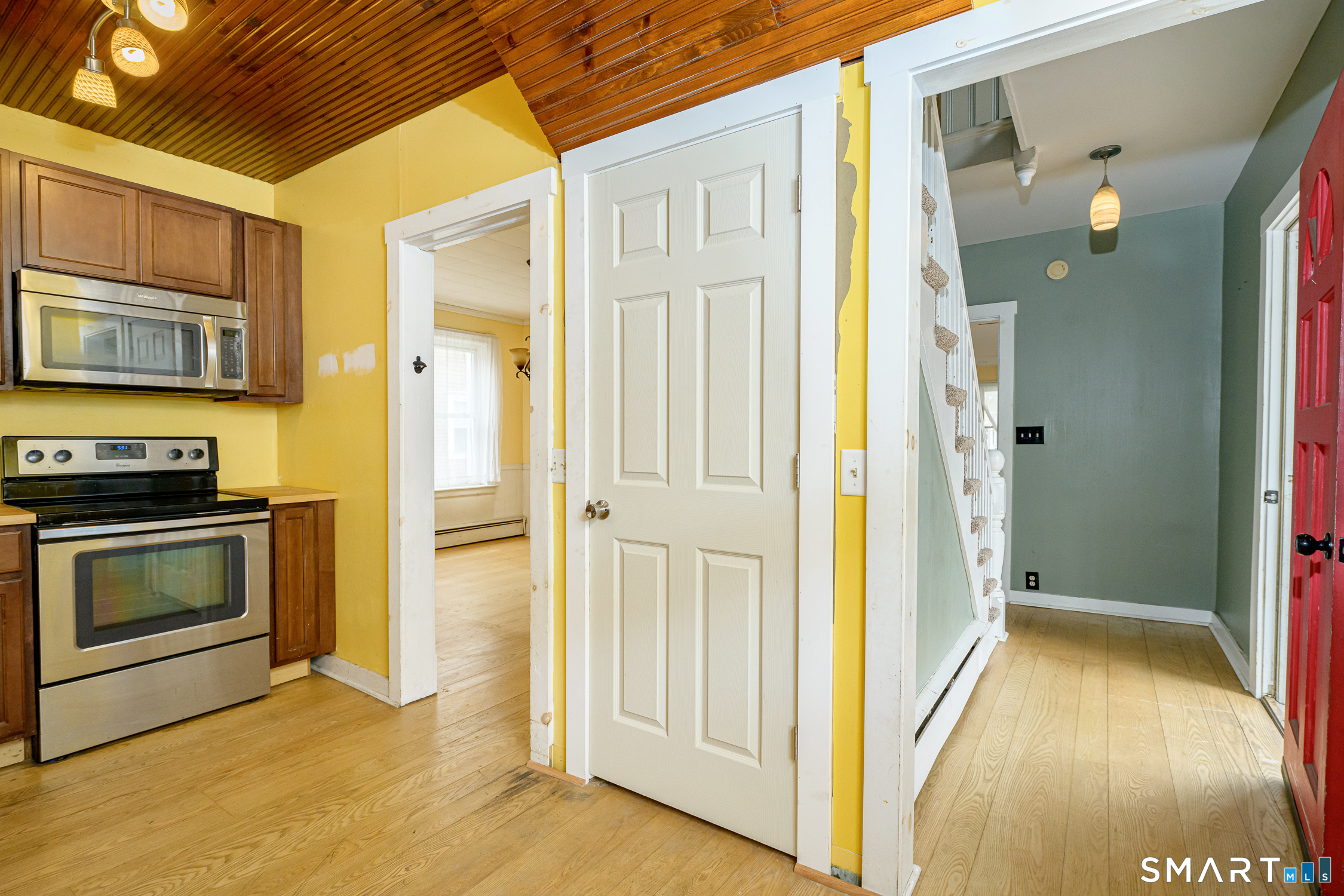 23 Winter Street Killingly, CT 06239 - Photo 4 of 37