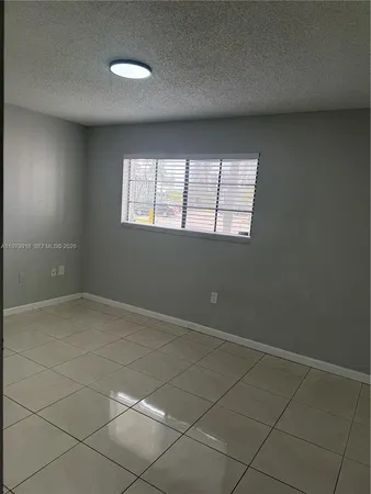 $2,100 | 469 Northeast 207th Lane, Unit 108, Miami, FL 33179