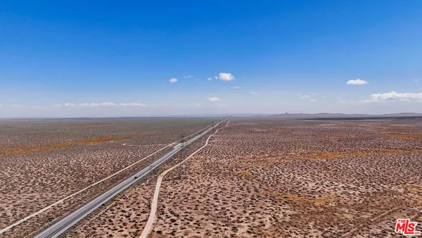 $2,240,000 | 0 Section 22 Township 32e Range 40e, California City, CA 93504