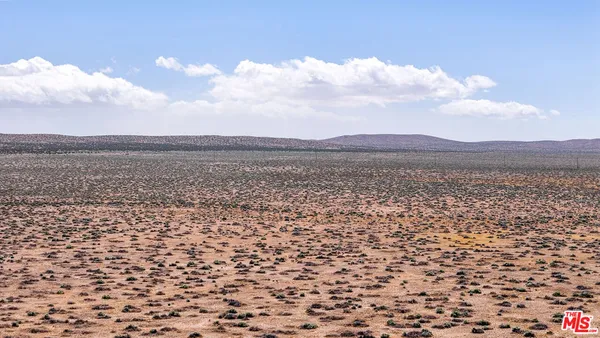 $2,240,000 | 0 Section 22 Township 32e Range 40e, California City, CA 93504