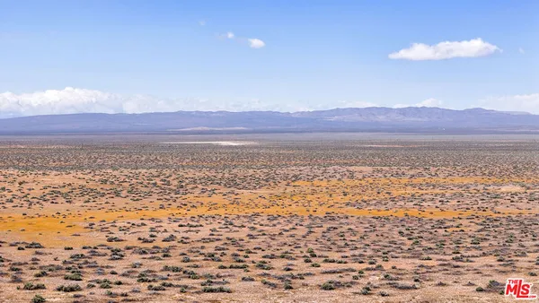 $2,240,000 | 0 Section 22 Township 32e Range 40e, California City, CA 93504