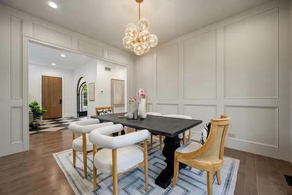 $2,450,000 | 809 Lenox Road, Glenview, IL 60025