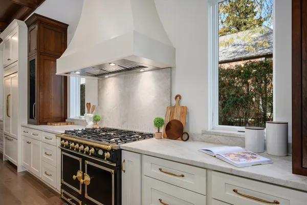 $2,450,000 | 809 Lenox Road, Glenview, IL 60025