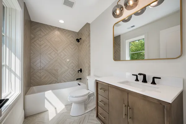 $2,450,000 | 809 Lenox Road, Glenview, IL 60025