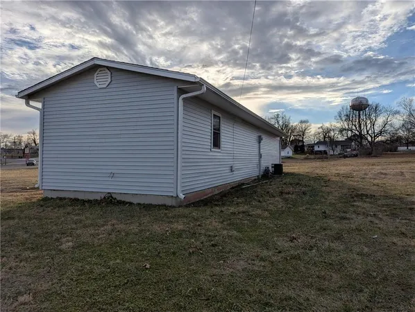 $150,000 | 322 East 15th Street, Horton, KS 66439