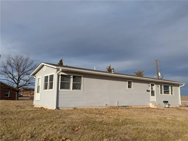 $160,000 | 322 East 15th Street, Horton, KS 66439