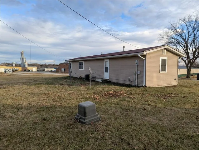 $160,000 | 322 East 15th Street, Horton, KS 66439