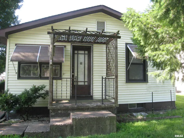 $104,900 | 1346 Chestnut Street, Quincy, IL 62301