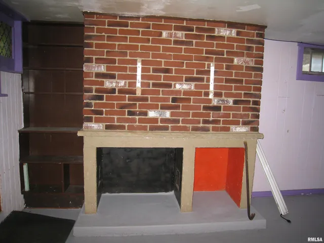 $104,900 | 1346 Chestnut Street, Quincy, IL 62301