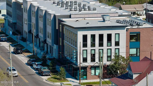 $1,200 | 1102 Castle Street, Unit 303, Wilmington, NC 28401