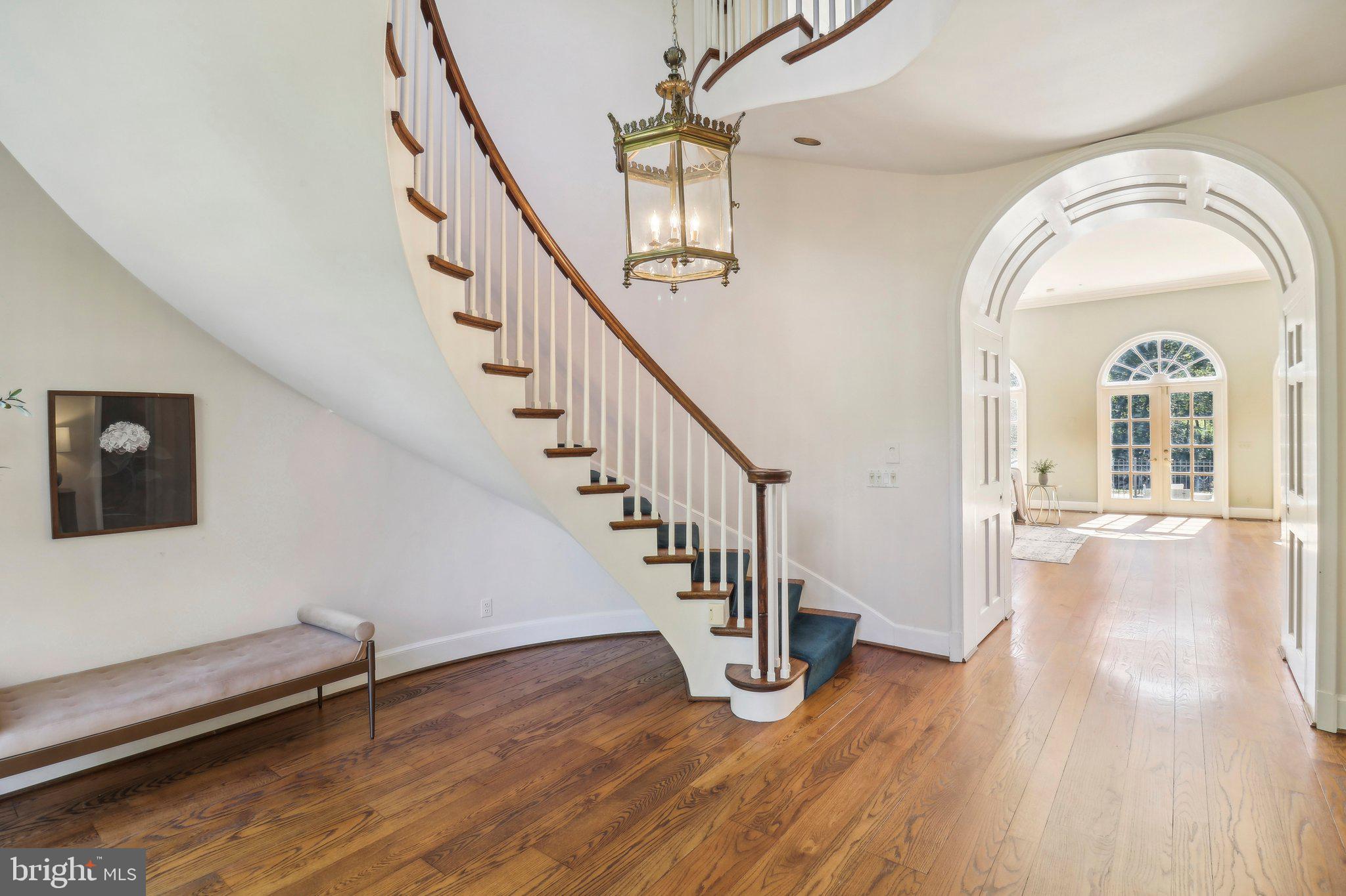 10650 Gunston Road Lorton, VA 22079 - Photo 13 of 73 Arched Doorway in Foyer Leading to Living Rm