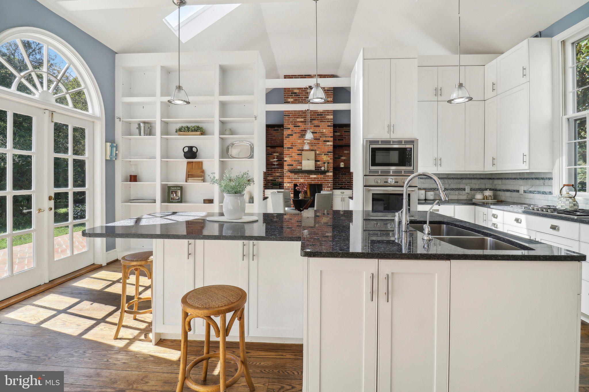 10650 Gunston Road Lorton, VA 22079 - Photo 25 of 73 Room for Family Cooking & Catering Prep