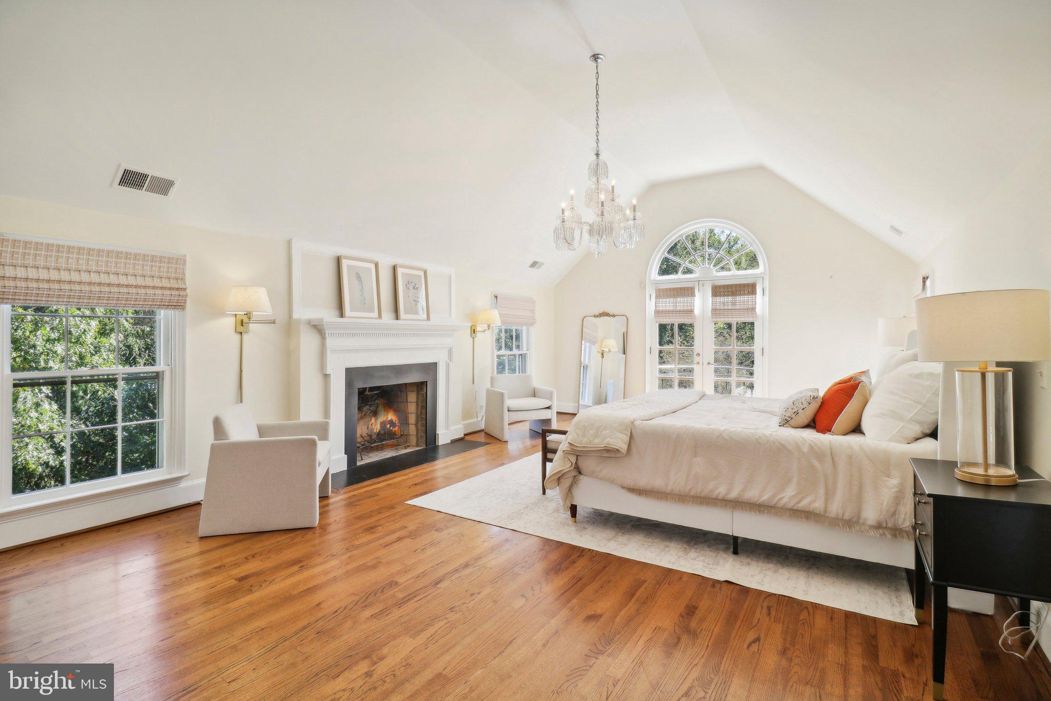 10650 Gunston Road Lorton, VA 22079 - Photo 34 of 73 Luxurious Primary Suite
