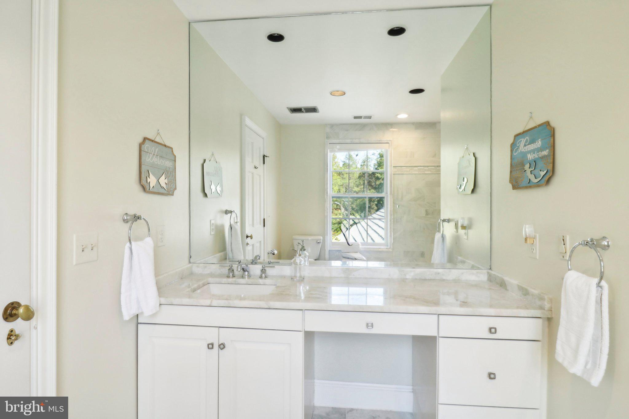 10650 Gunston Road Lorton, VA 22079 - Photo 47 of 73 Updated Jack & Jill Bath