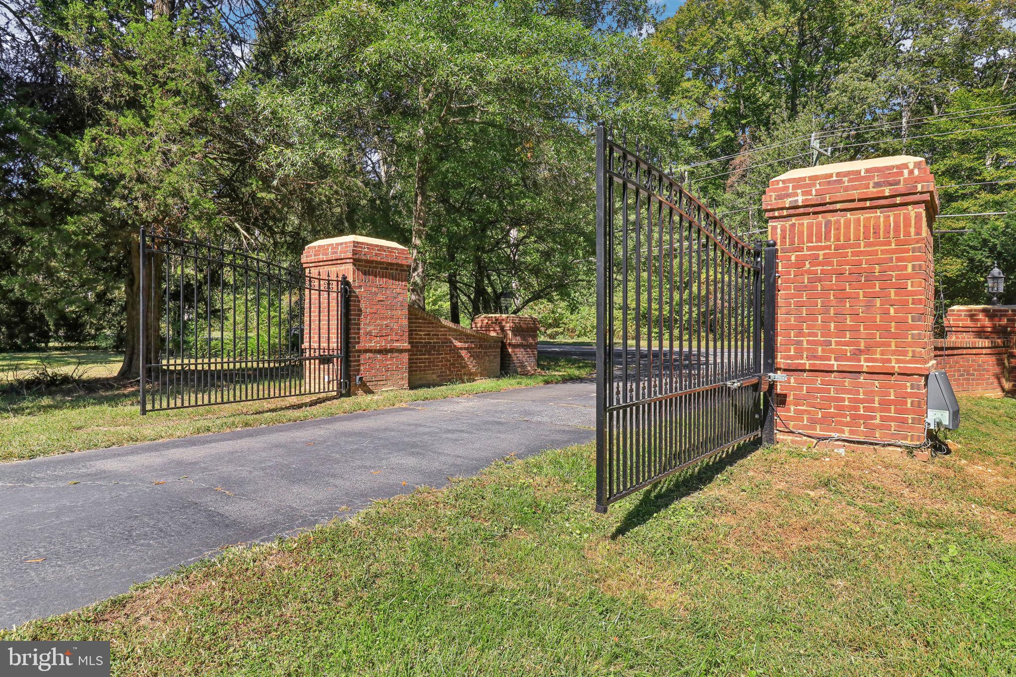 10650 Gunston Road Lorton, VA 22079 - Photo 67 of 73 a view of outdoor space and yard