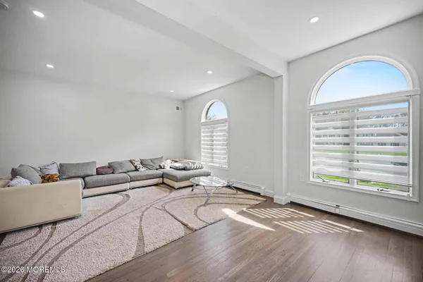 $1,800,000 | 14 Black Walnut Way, Marlboro, NJ 07746