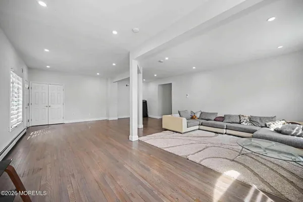 $1,800,000 | 14 Black Walnut Way, Marlboro, NJ 07746