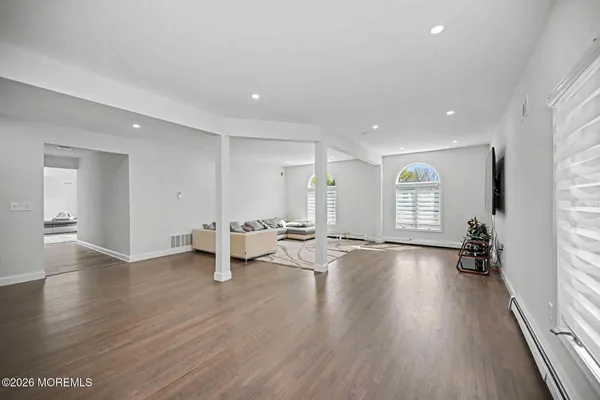 $1,800,000 | 14 Black Walnut Way, Marlboro, NJ 07746