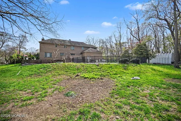 $1,800,000 | 14 Black Walnut Way, Marlboro, NJ 07746