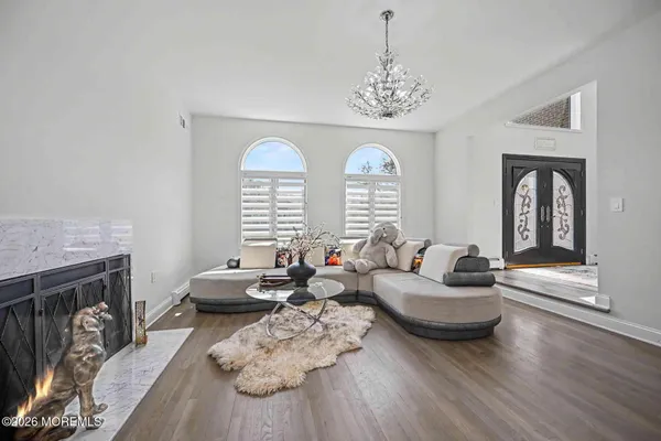 $1,800,000 | 14 Black Walnut Way, Marlboro, NJ 07746