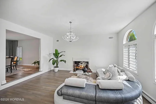 $1,800,000 | 14 Black Walnut Way, Marlboro, NJ 07746