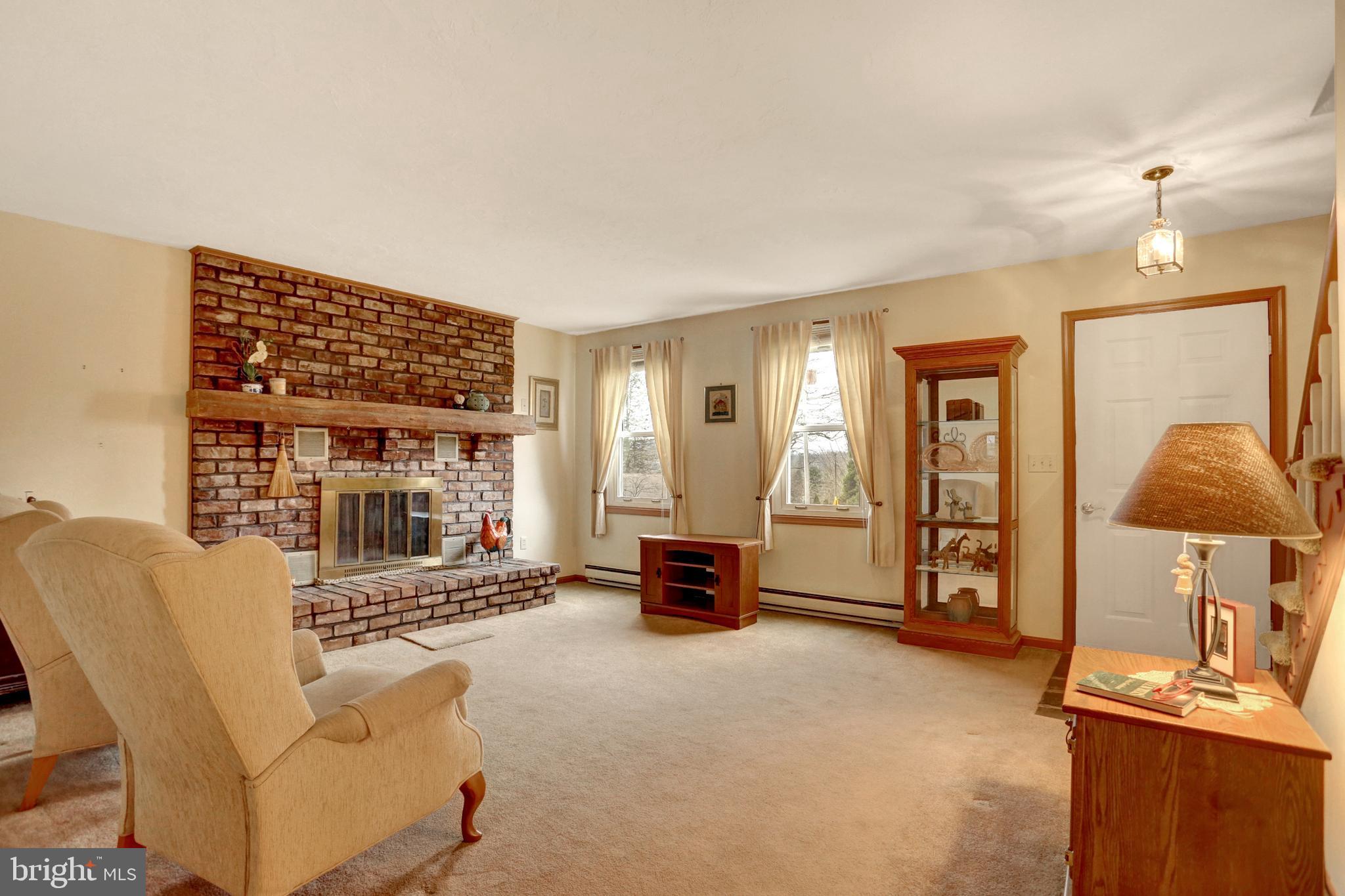 5842 Ambau Road Spring Grove, PA 17362 - Photo 11 of 35