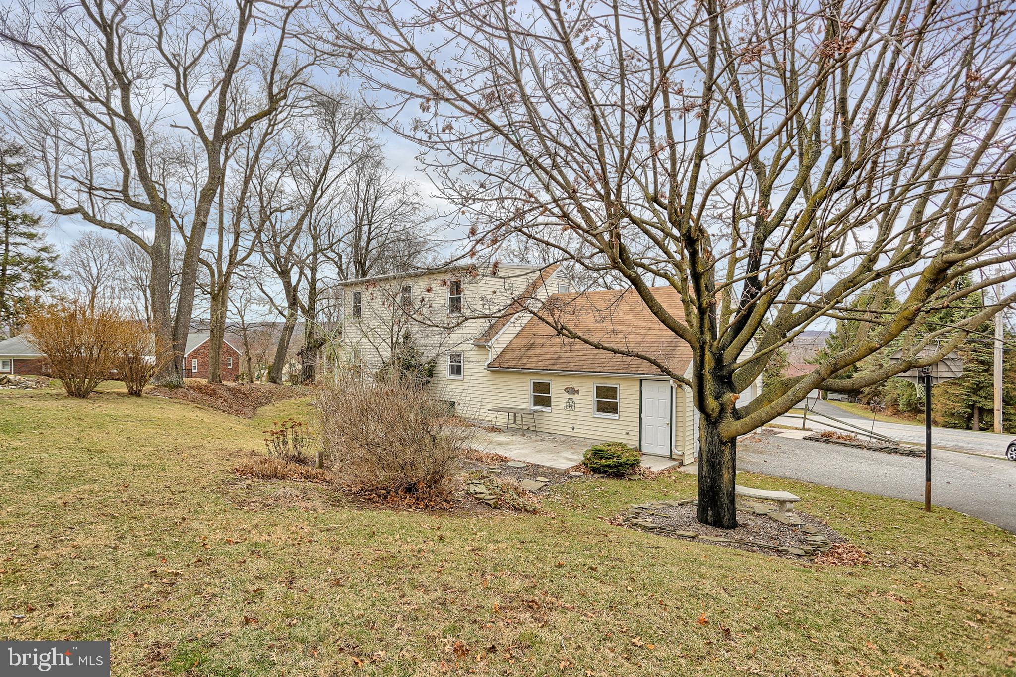 5842 Ambau Road Spring Grove, PA 17362 - Photo 4 of 35